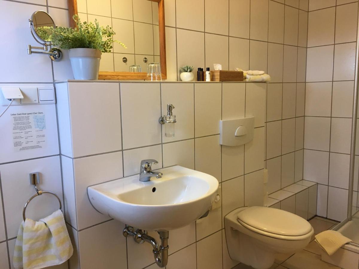 Landhaus-Apartments Wattenheim Екстериор снимка