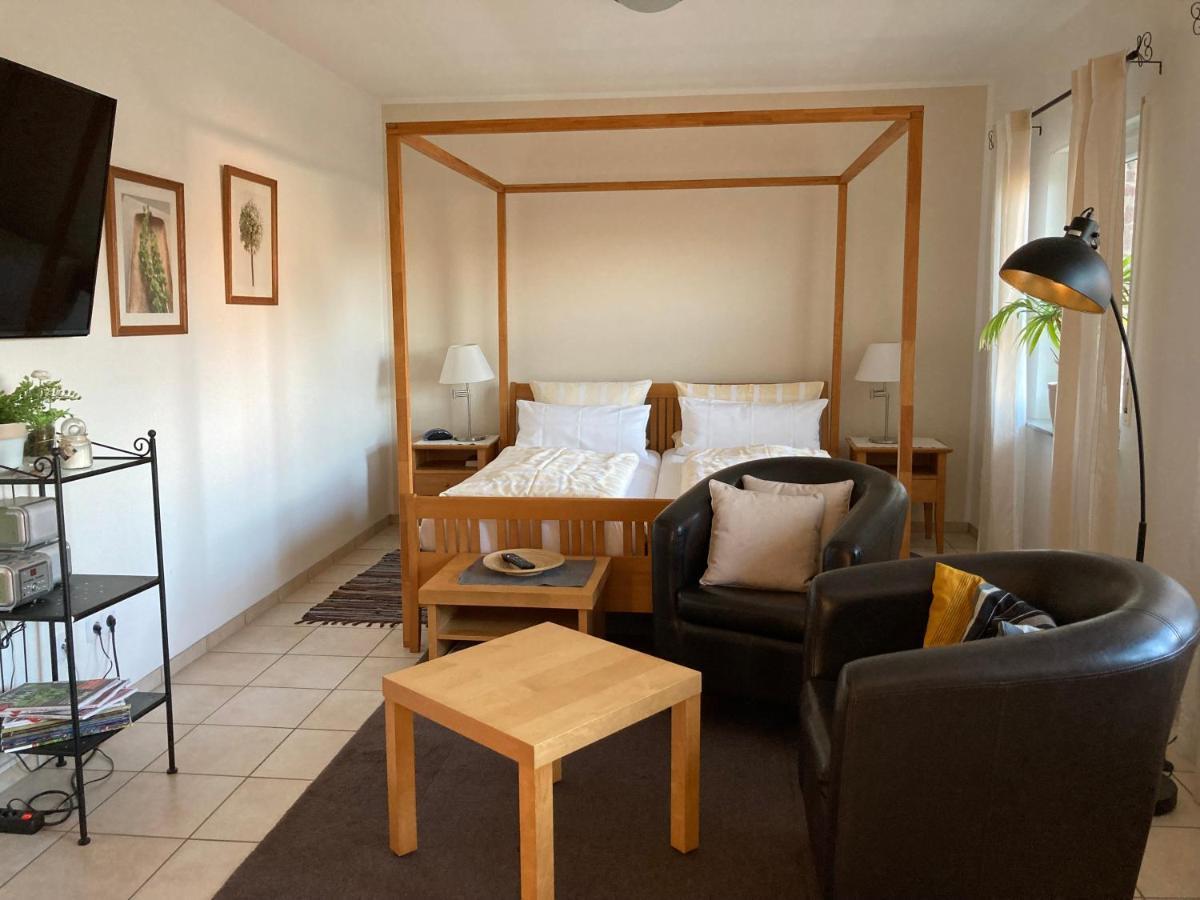 Landhaus-Apartments Wattenheim Екстериор снимка